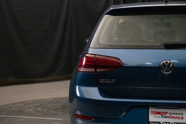 Used 2018 Volkswagen Golf S image 12