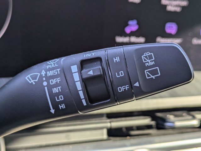 Used 2024 Kia Telluride SX image 11