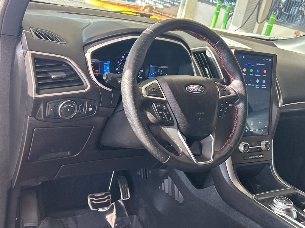 Used 2021 Ford Edge ST-Line FWD image 32