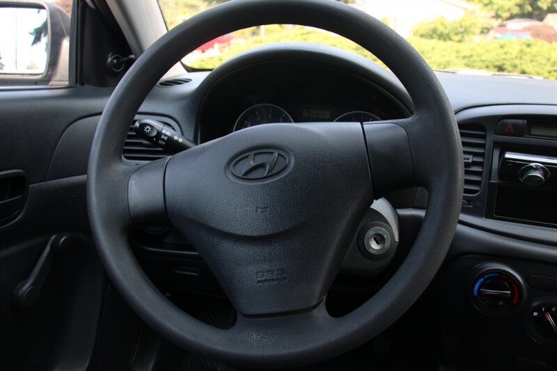 Used 2008 Hyundai Accent GS FWD image 16