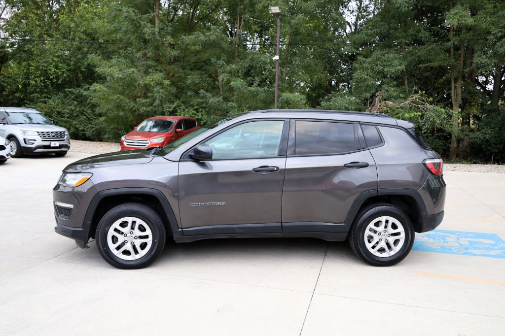 Used 2018 Jeep Compass Sport AWD/4WD image 4