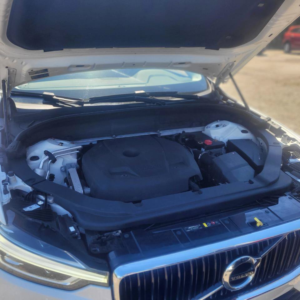 Used 2018 Volvo XC60 T5 Momentum w/ Vision Package AWD/4WD image 37