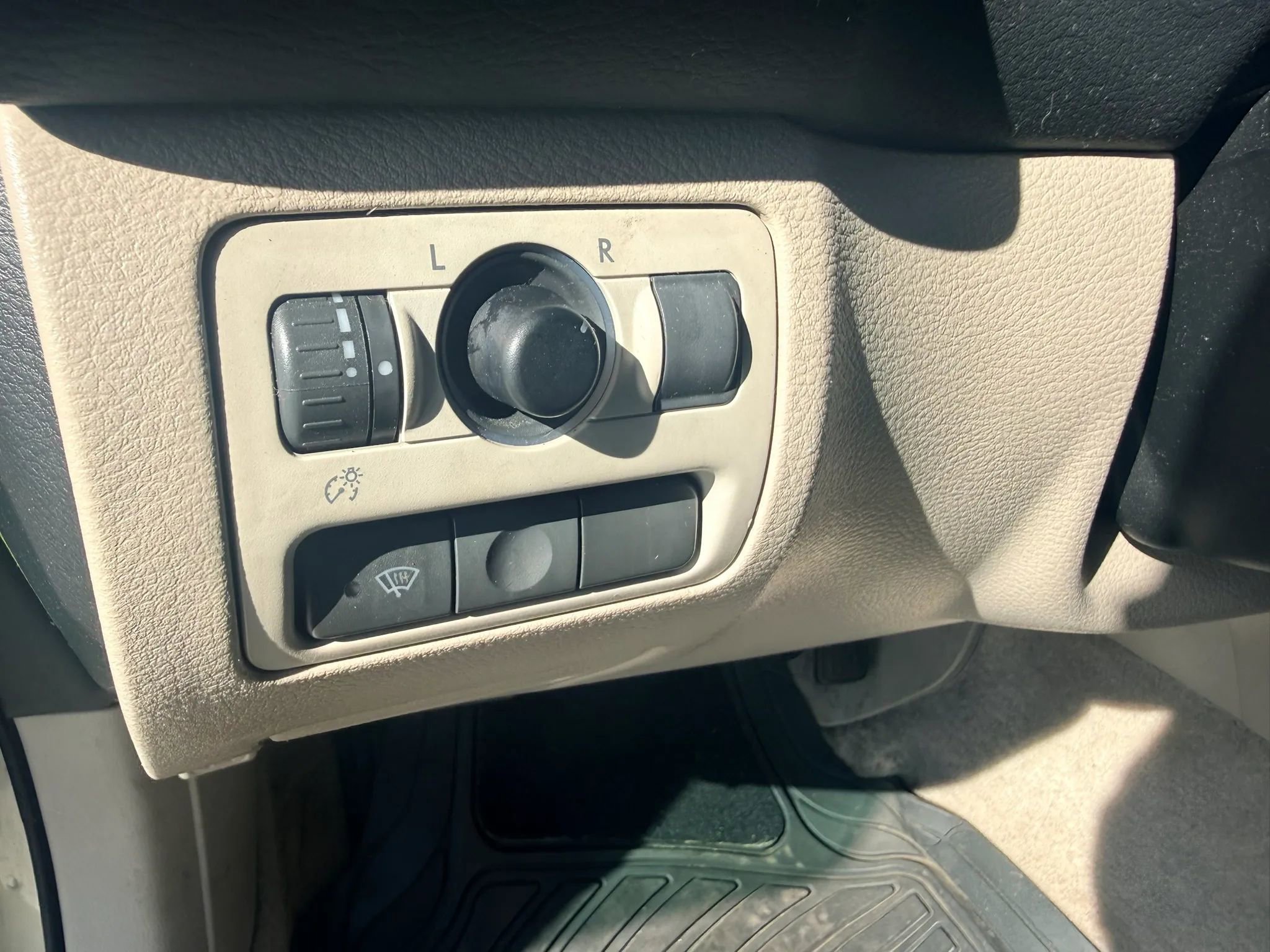 Used 2006 Subaru Outback 2.5i Special Edition image 12