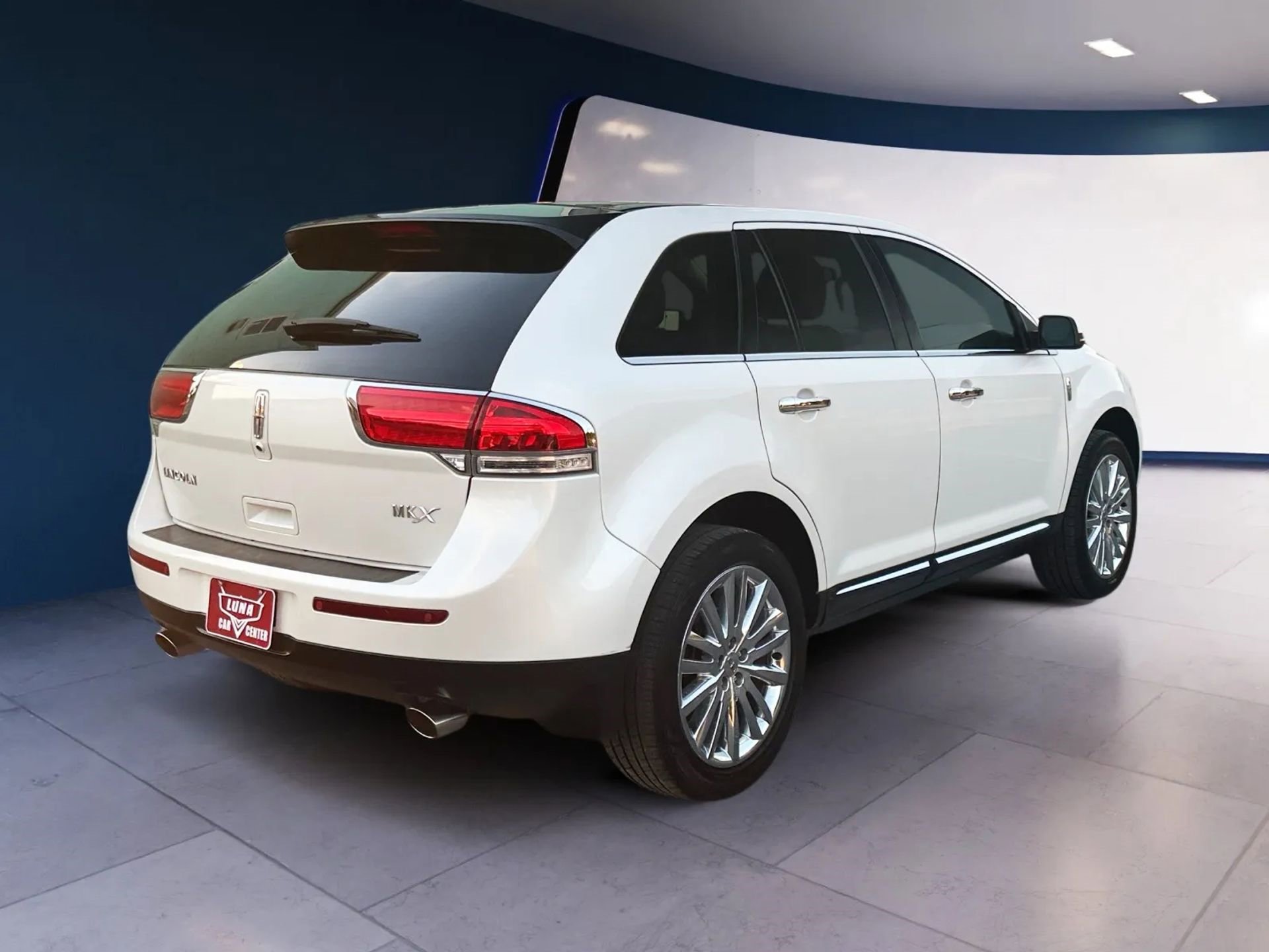 Used 2015 Lincoln MKX FWD w/ Equipment Group 102A image 5