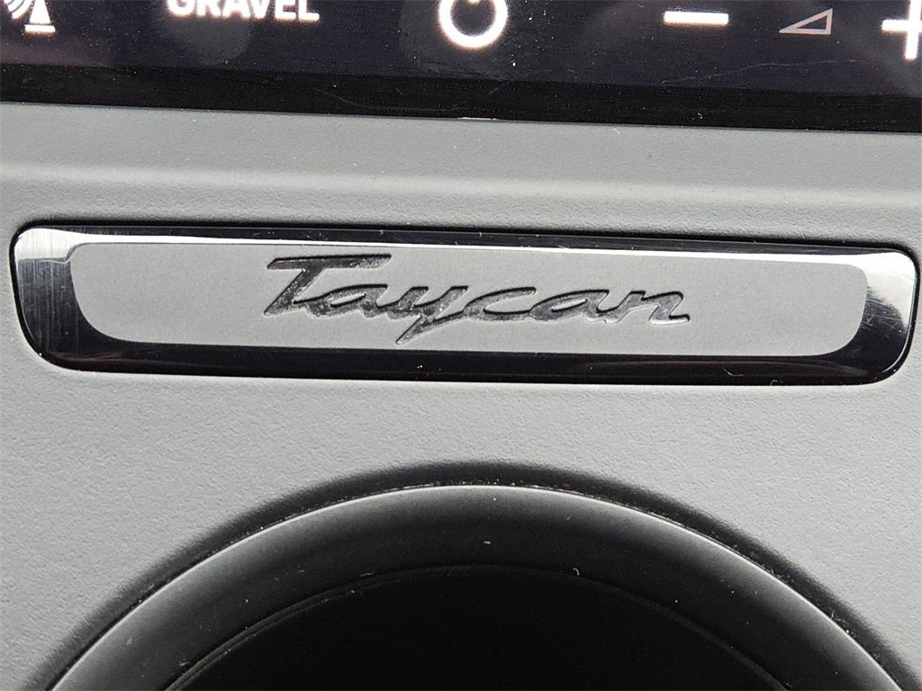 Used 2022 Porsche Taycan 4S image 33