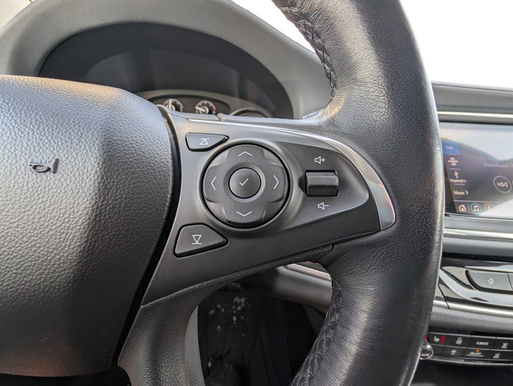 Used 2021 Buick Enclave Essence w/ Sound and Sites Package image 22