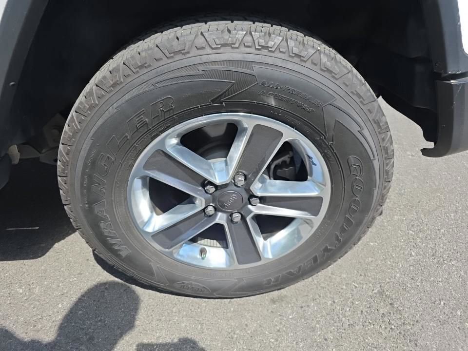 Used 2021 Jeep Wrangler Unlimited Sahara image 22