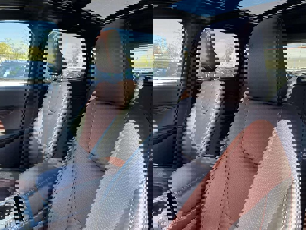 Used 2022 Ford Edge Titanium w/ Equipment Group 301A image 29