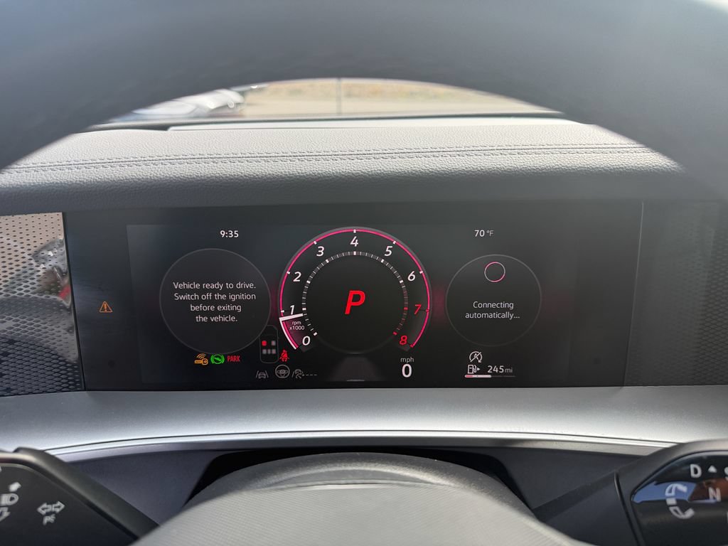 Certified 2026 Volkswagen Tiguan SE R-Line FWD image 16