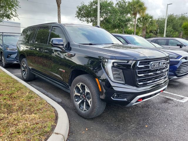 Used 2025 GMC Yukon XL AT4 w/ AT4 Premium Package AWD/4WD image 2