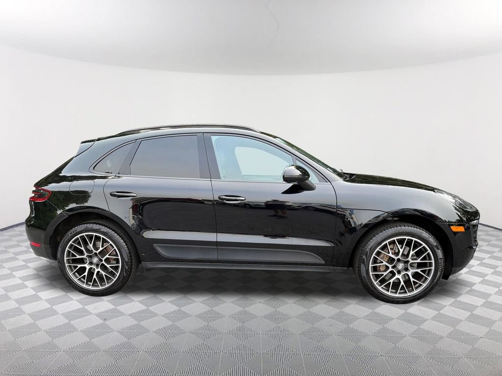 Used 2017 Porsche Macan S AWD/4WD image 4