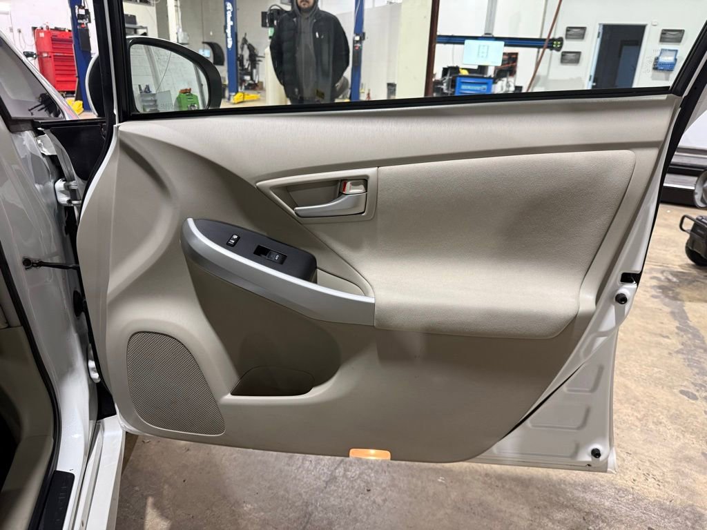 Used 2014 Toyota Prius Three image 23