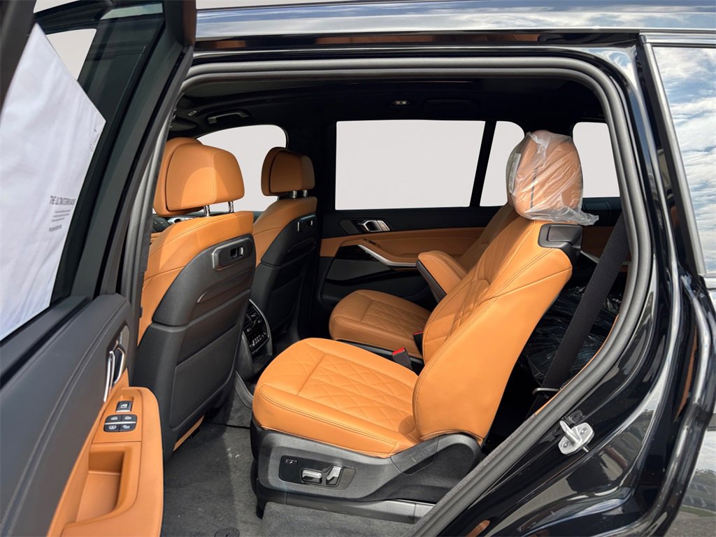 New 2026 BMW X7 xDrive40i image 13
