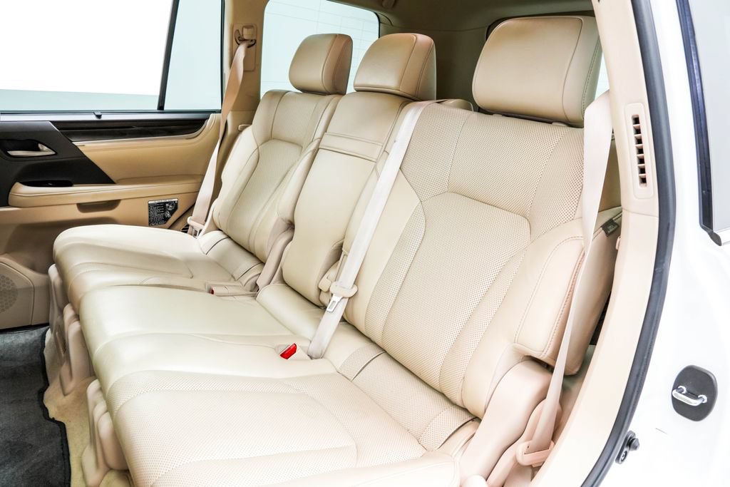 Used 2018 Lexus LX 570 4WD image 18