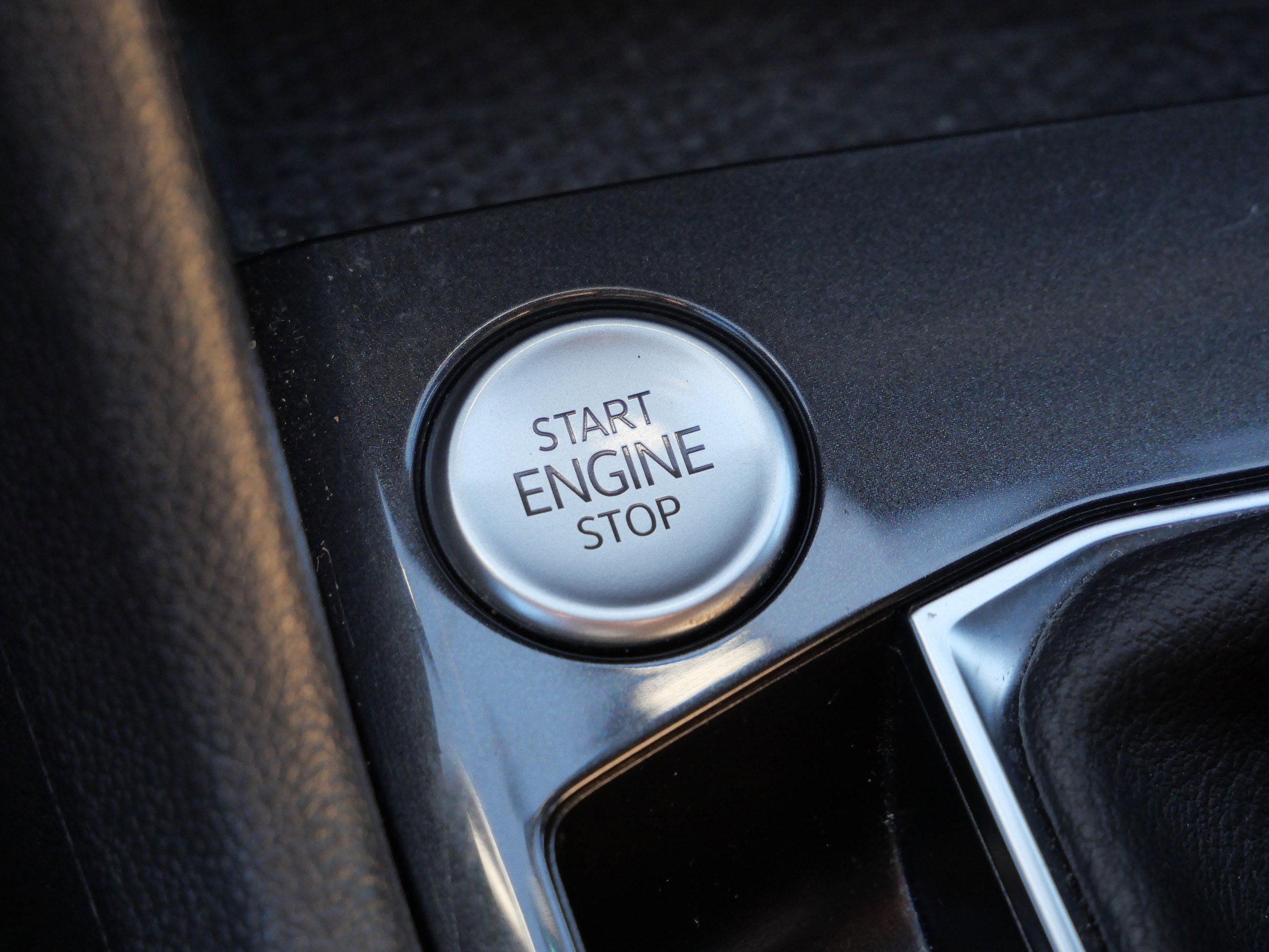 Certified 2022 Volkswagen Tiguan SE image 27