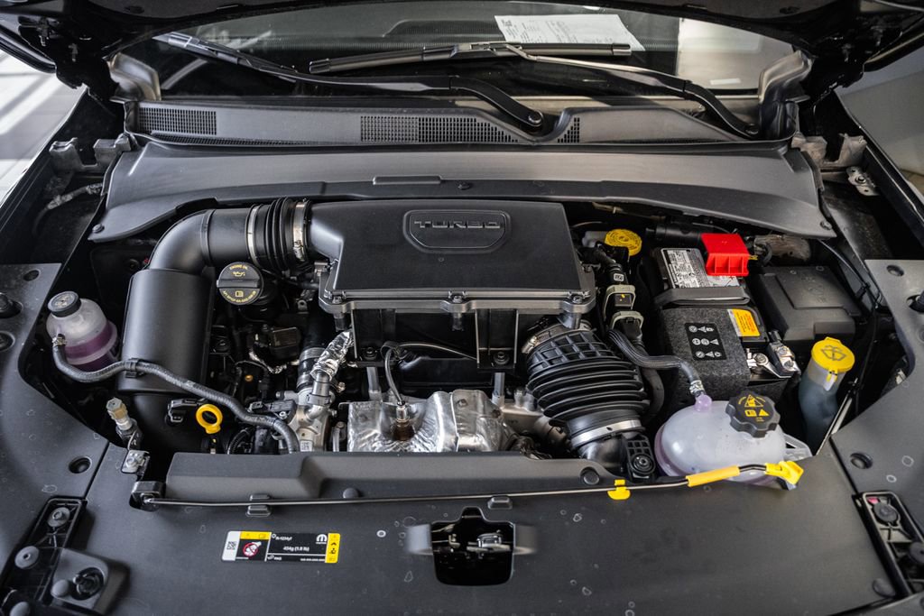 New 2025 Jeep Compass Limited w/ Sun & Sound Group image 18