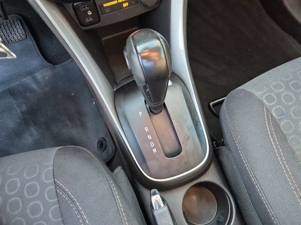 Used 2020 Chevrolet Trax LS w/ Tint and Cruise Package FWD image 27
