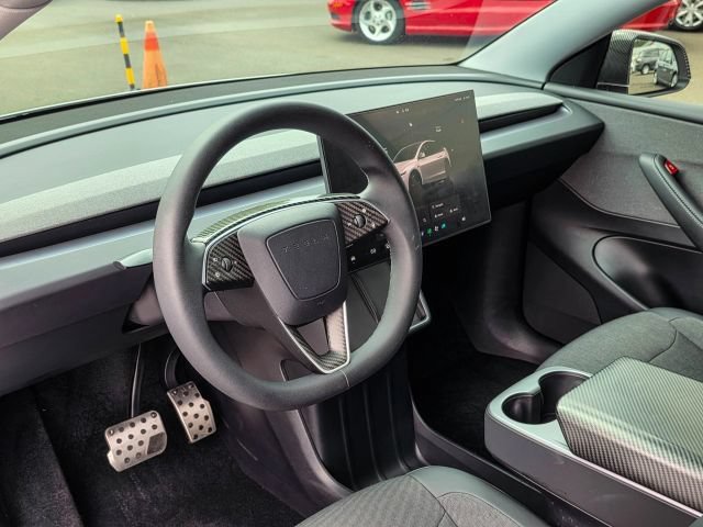 Used 2026 Tesla Model Y AWD image 23