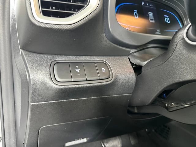 Certified 2023 Hyundai Venue SEL image 19