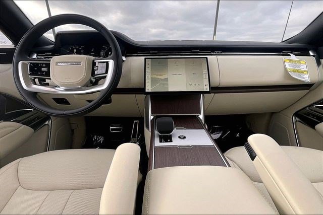 New 2026 Land Rover Range Rover SE image 5
