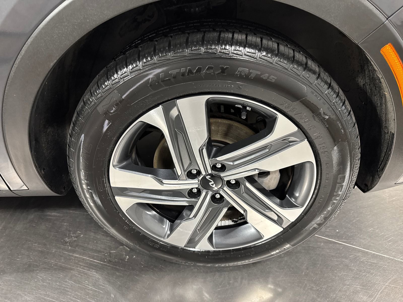 Certified 2022 Kia Sorento EX AWD/4WD image 14