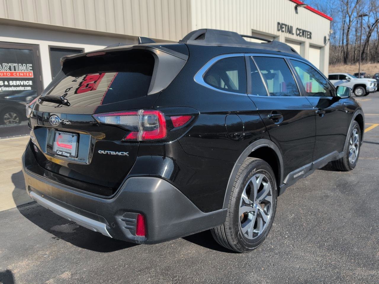 Used 2021 Subaru Outback Limited image 8