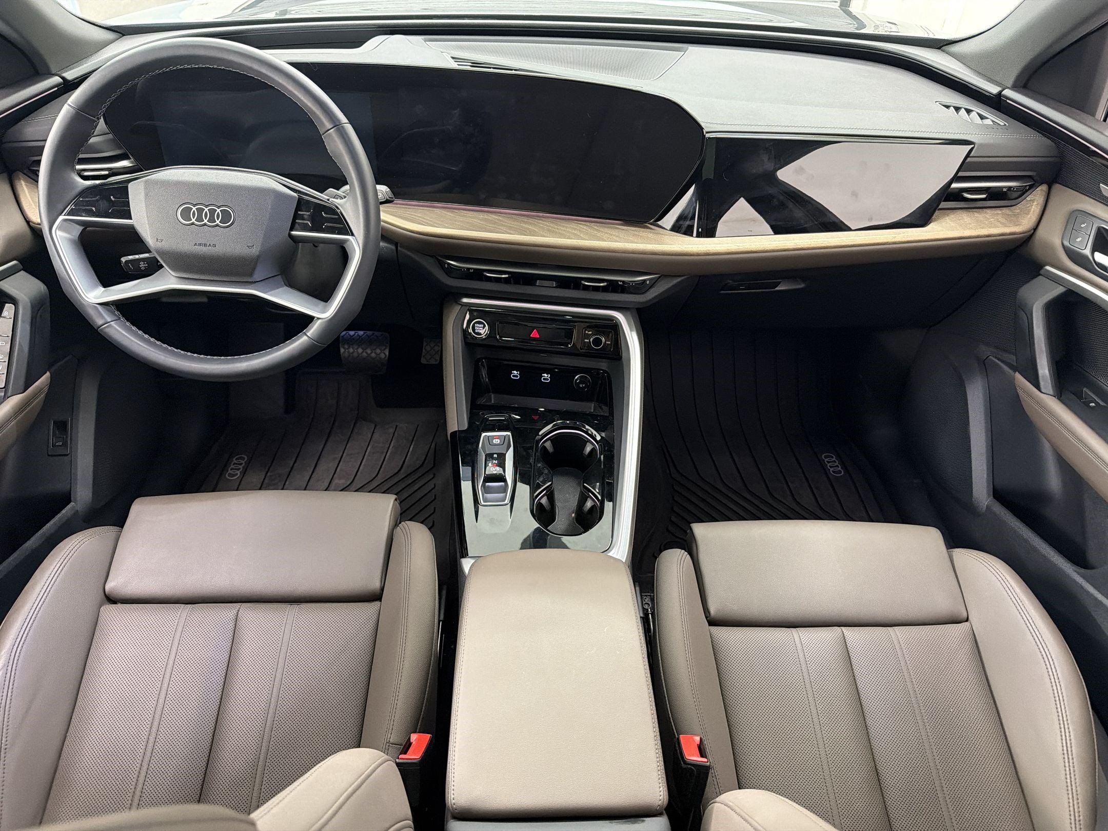 Used 2025 Audi Q5 Premium Plus w/ Premium Plus AWD/4WD image 15