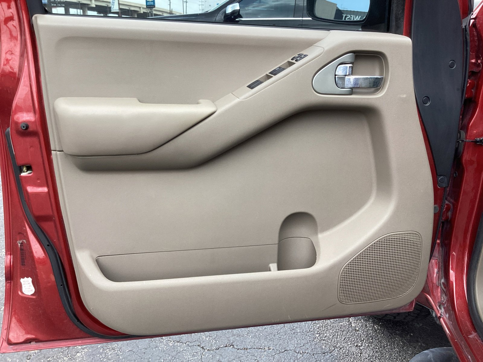 Used 2014 Nissan Frontier SV RWD image 26