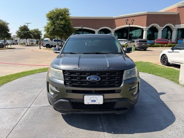 Used 2016 Ford Explorer Sport w/ Equipment Group 401A AWD/4WD image 2