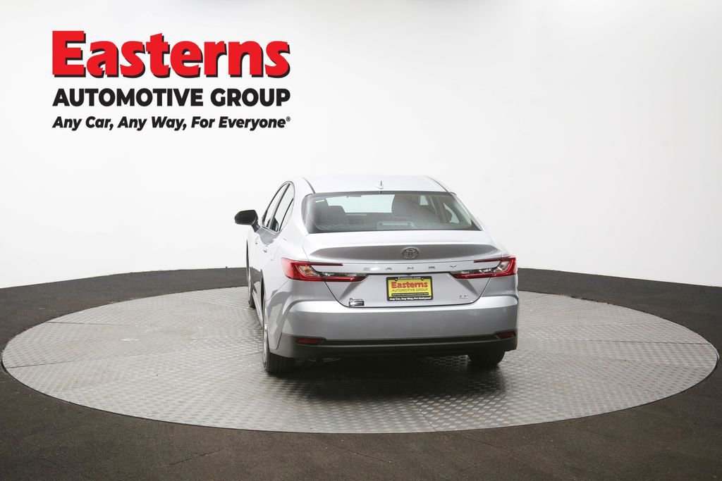 Used 2025 Toyota Camry LE image 39