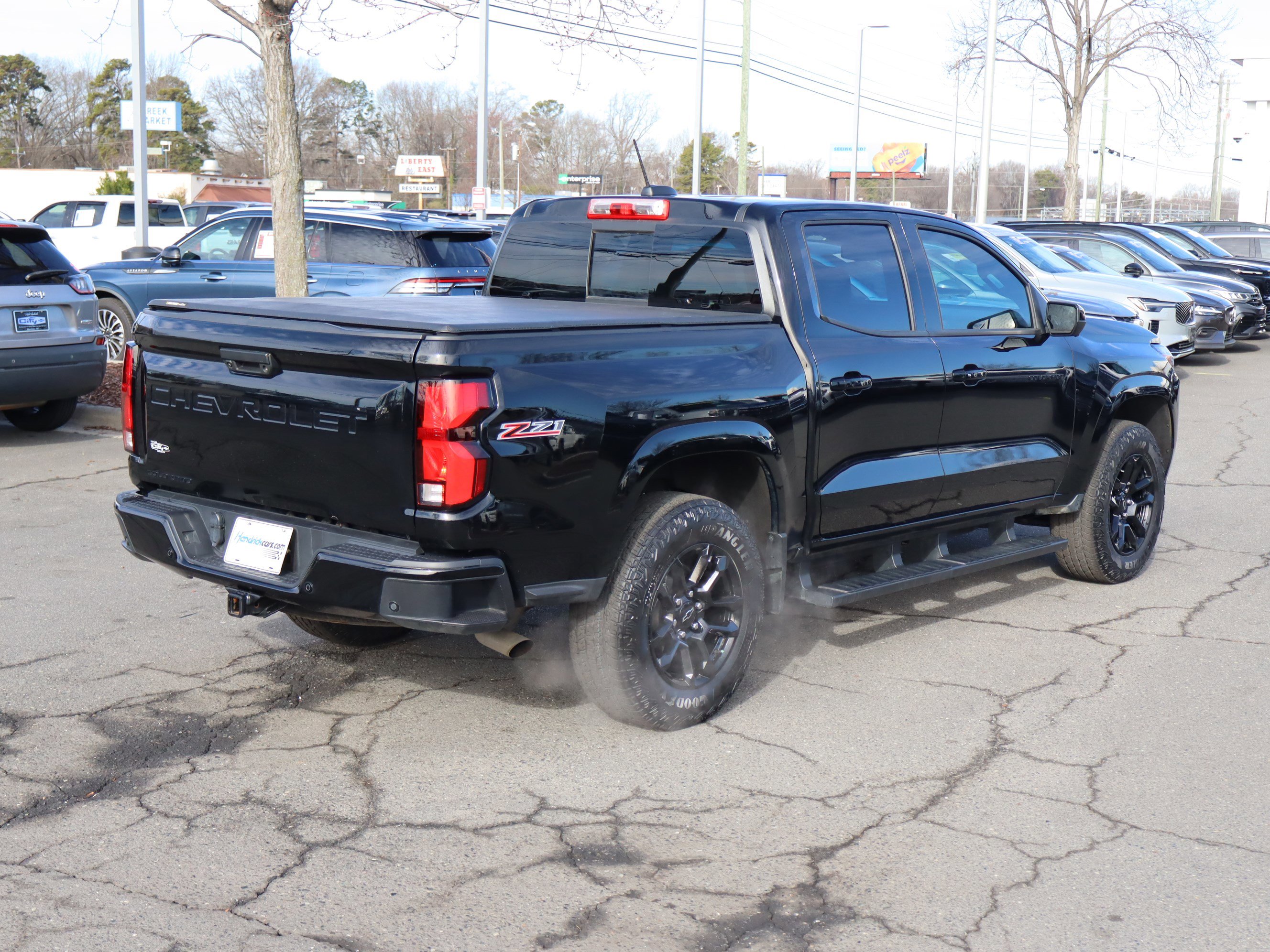 Certified 2025 Chevrolet Colorado Z71 w/ Midnight Edition image 10