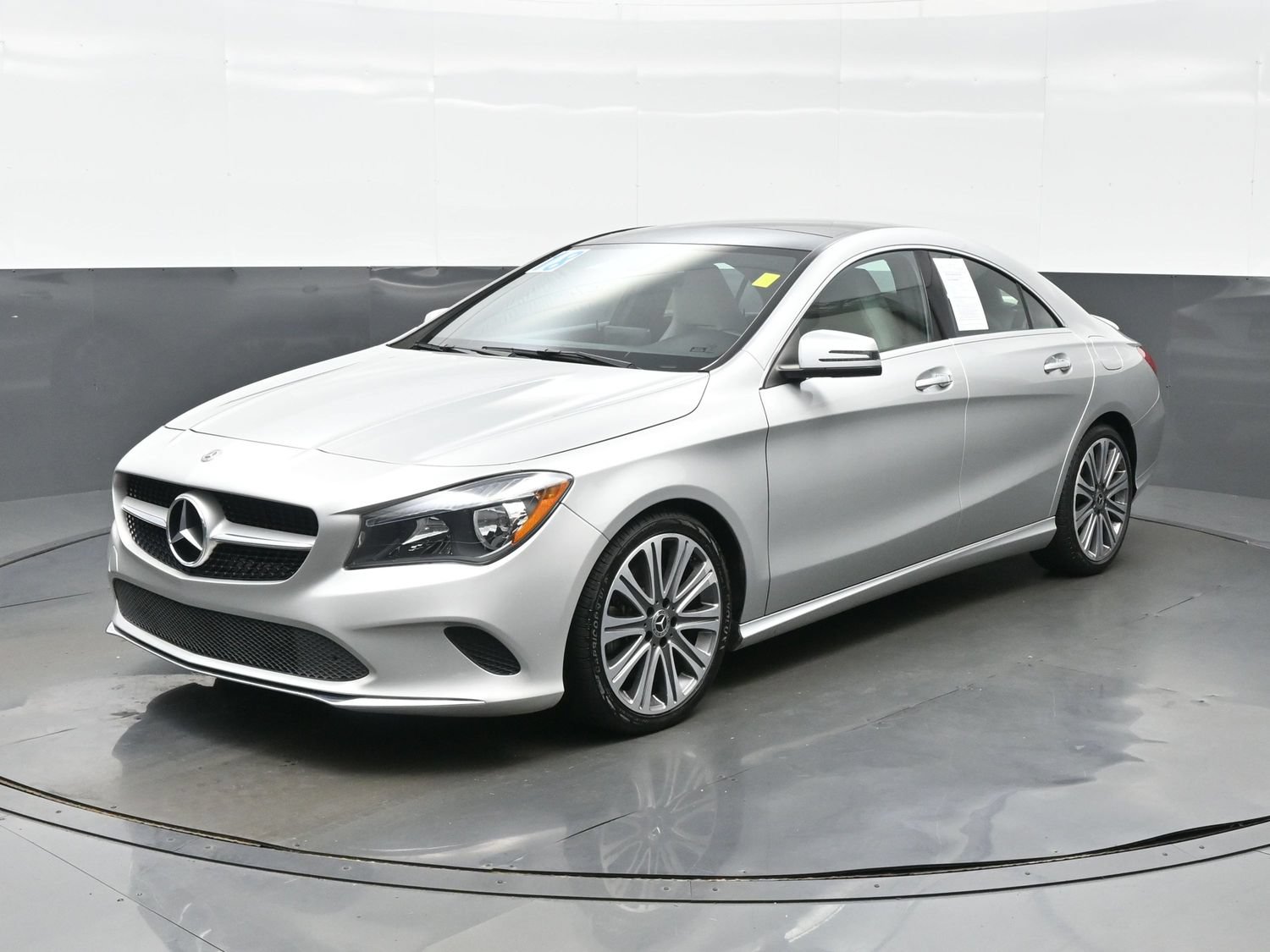 Used 2018 Mercedes-Benz CLA 250 image 2