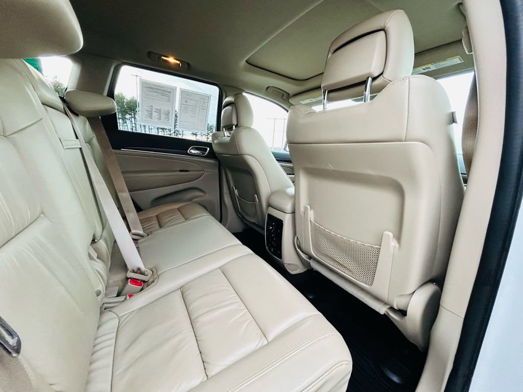 Used 2015 Jeep Grand Cherokee Limited image 17