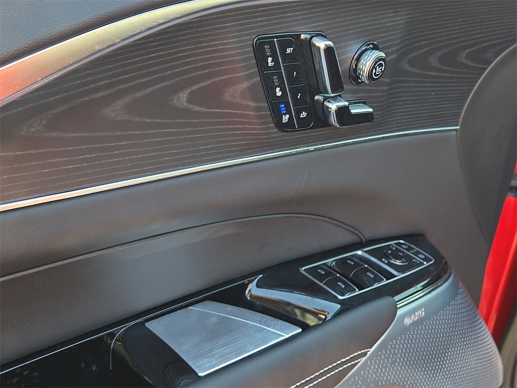 New 2025 Cadillac Lyriq Sport image 22