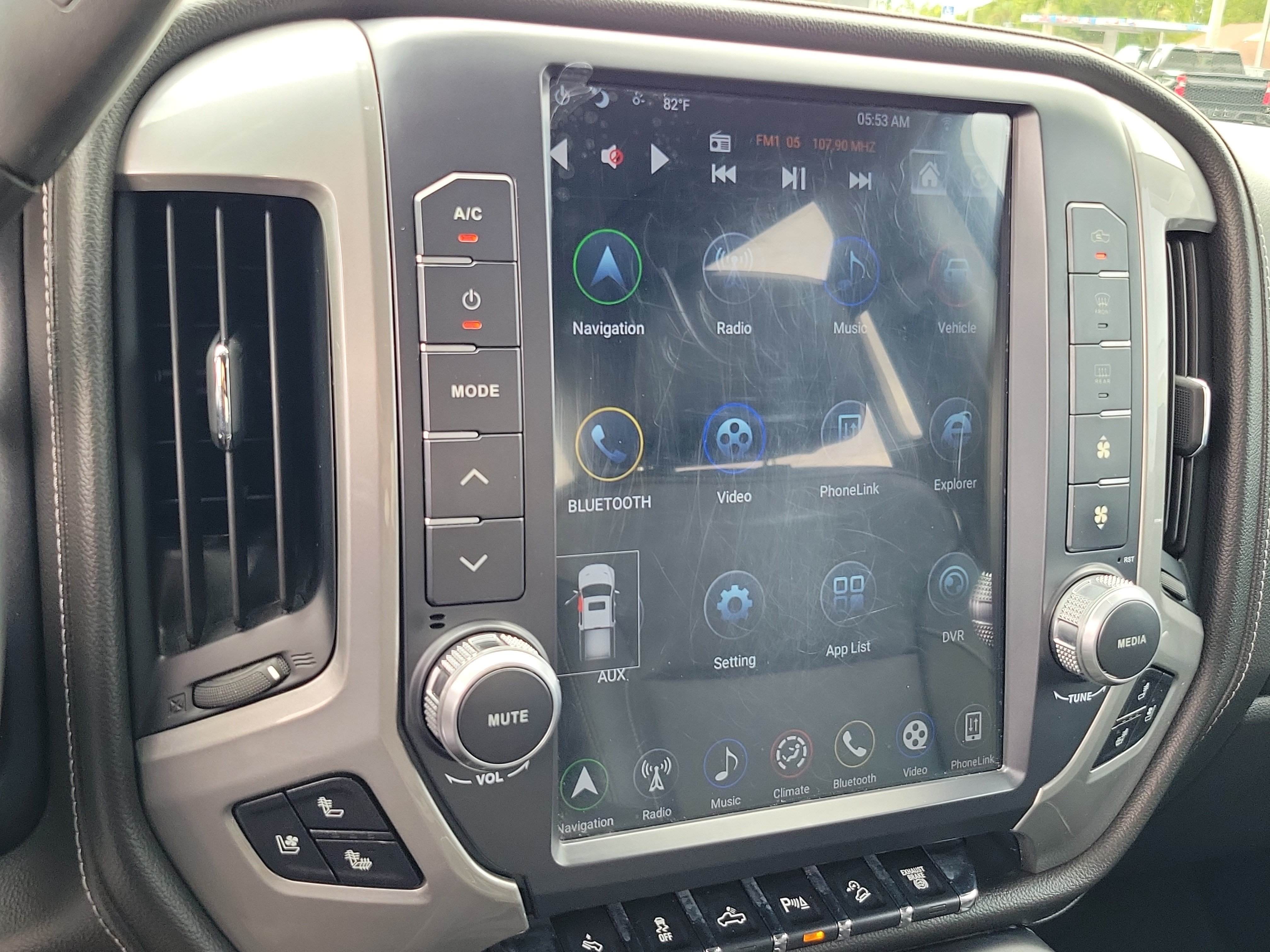 Used 2019 Chevrolet Silverado 2500 LTZ w/ Duramax Plus Package AWD/4WD image 26
