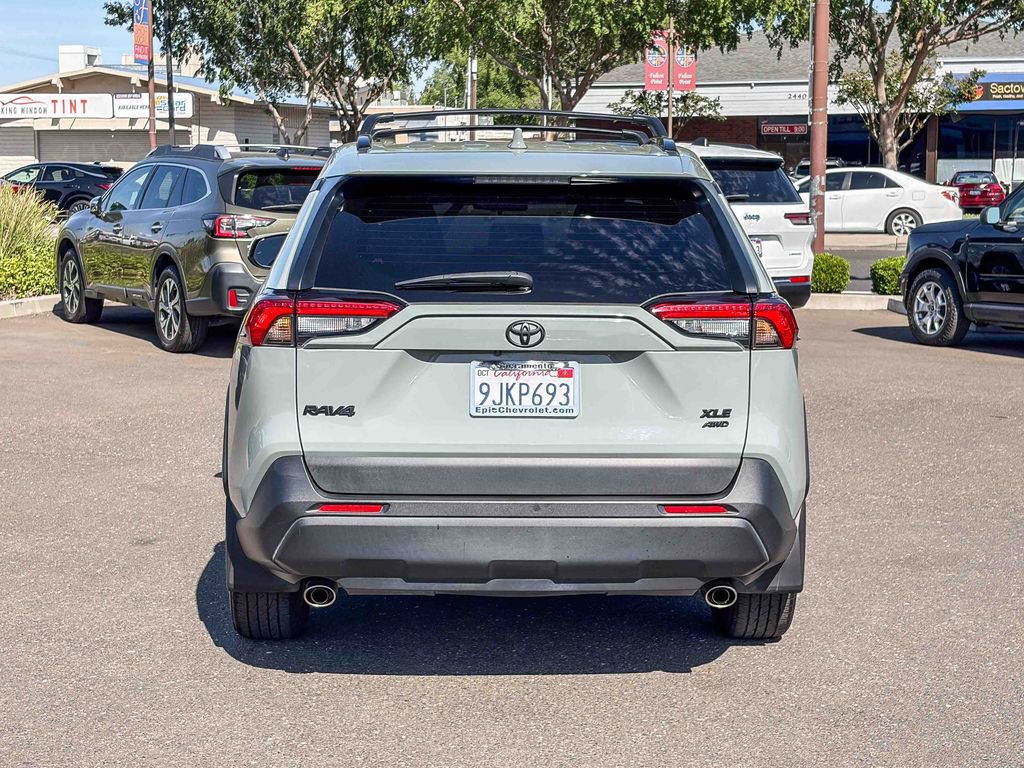 Used 2023 Toyota RAV4 XLE w/ Convenience Package AWD/4WD image 3