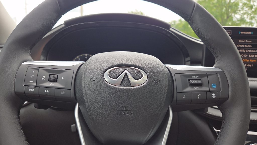 Used 2023 INFINITI QX60 Luxe w/ Cargo Package AWD/4WD image 19