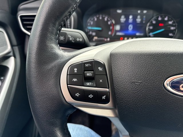 Used 2022 Ford Explorer Limited w/ Equipment Group 301A image 21