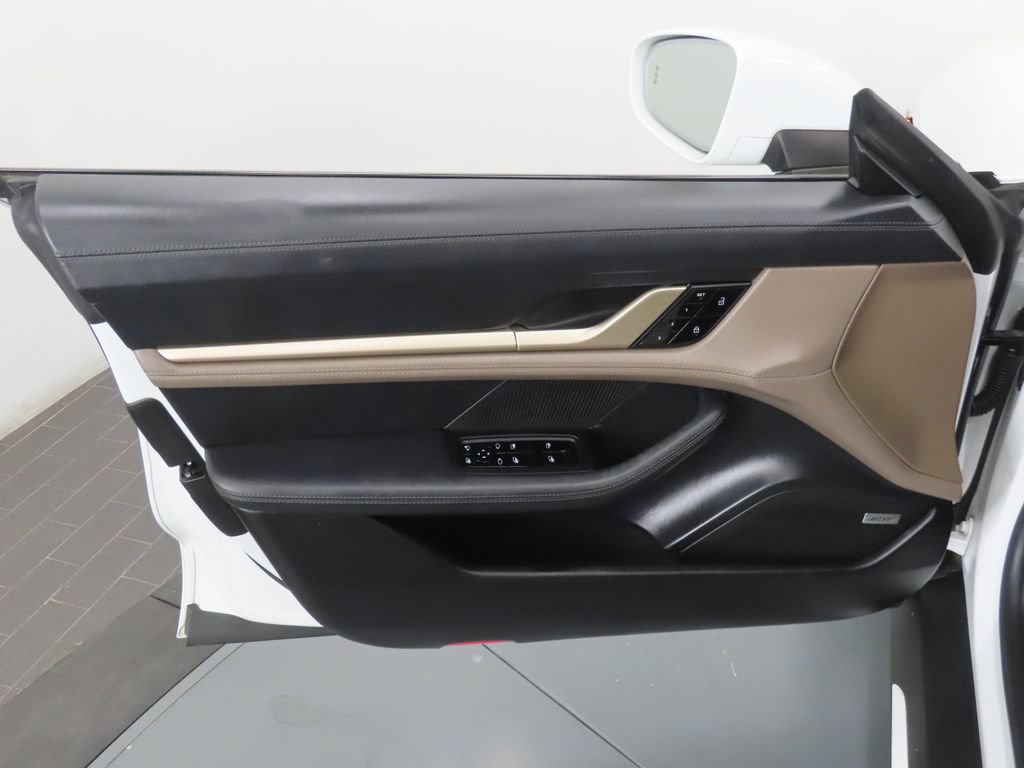 Certified 2021 Porsche Taycan Turbo AWD/4WD image 33