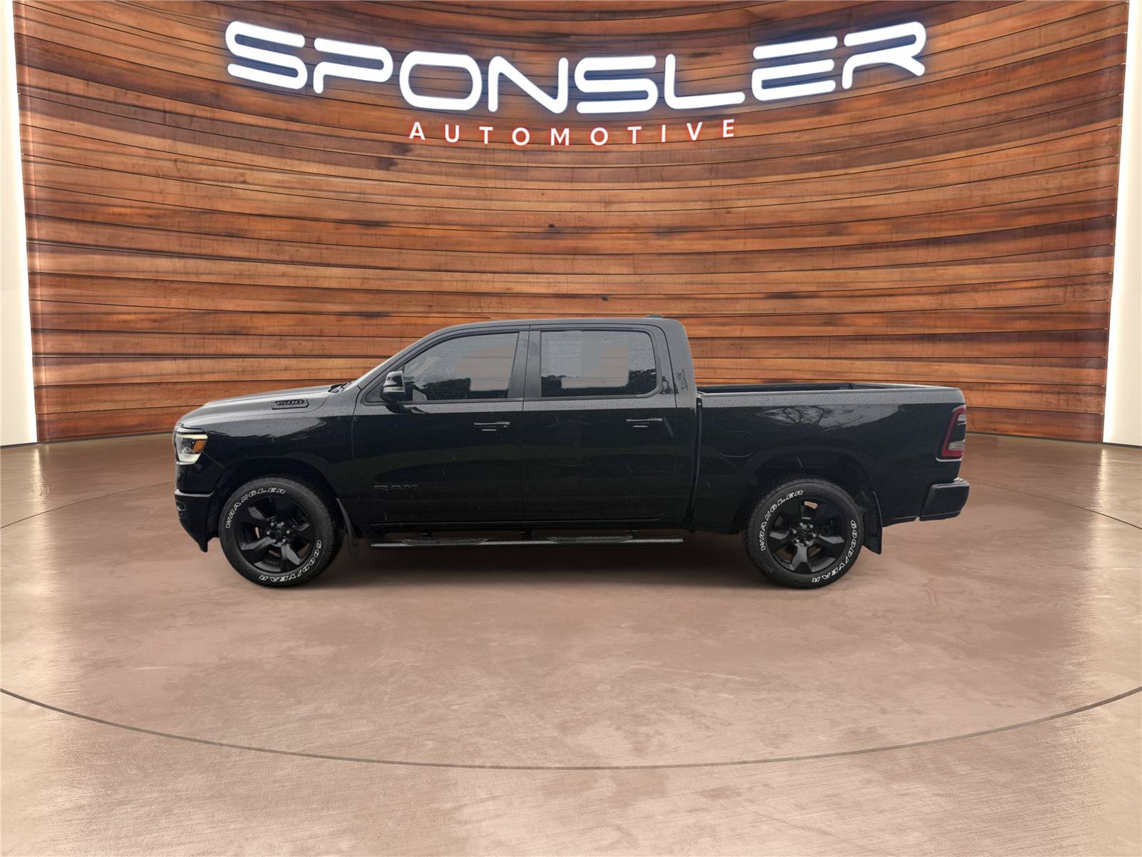 Used 2019 RAM 1500 Big Horn AWD/4WD image 3