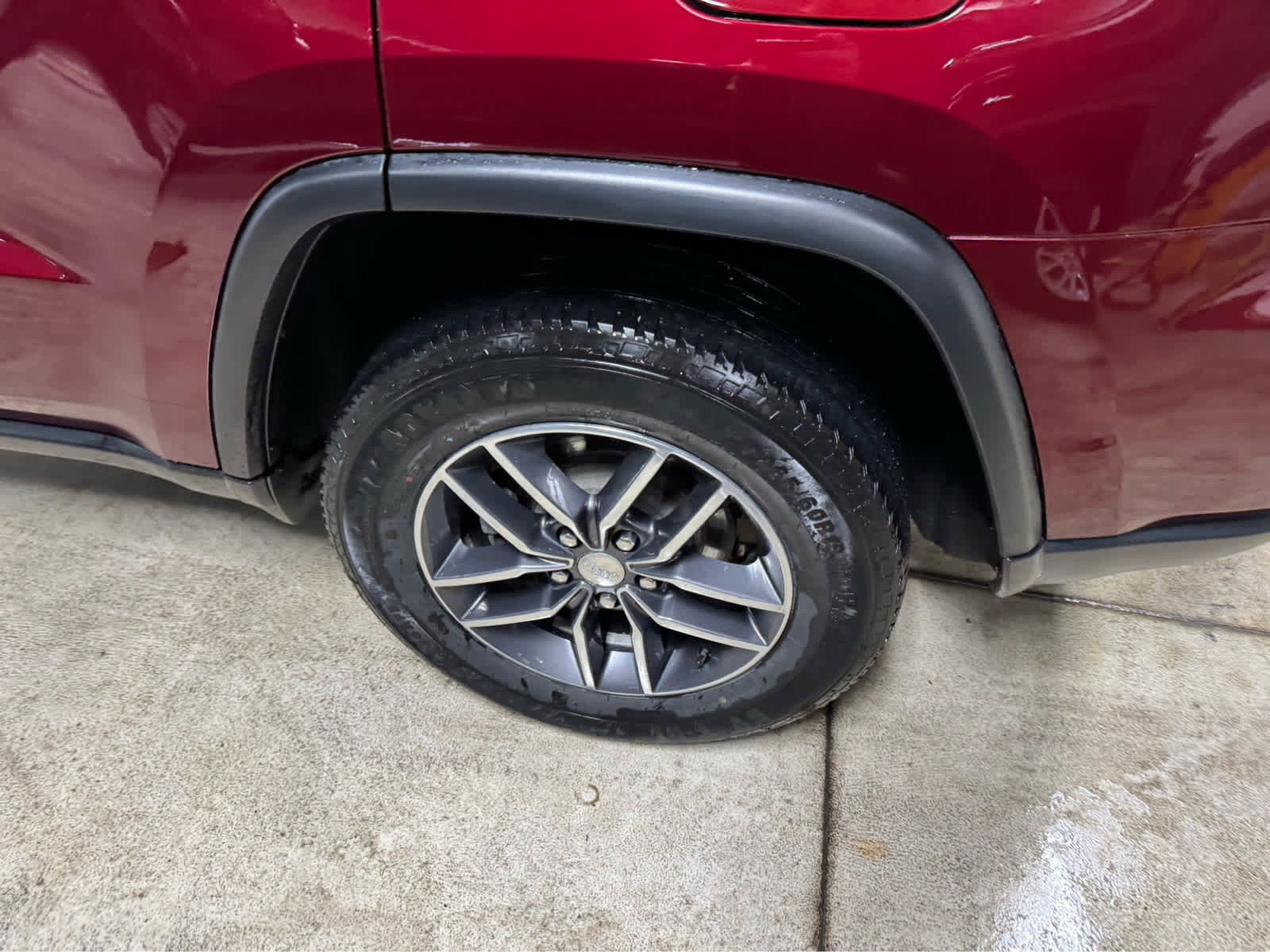 Used 2017 Jeep Grand Cherokee Limited w/ Trailer Tow Group IV image 9