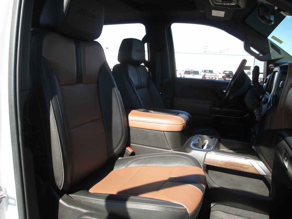 Used 2022 Chevrolet Silverado 2500 High Country w/ Z71 Off-Road Package image 22