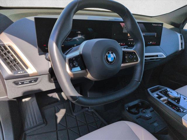 Used 2026 BMW iX xDrive60 image 10