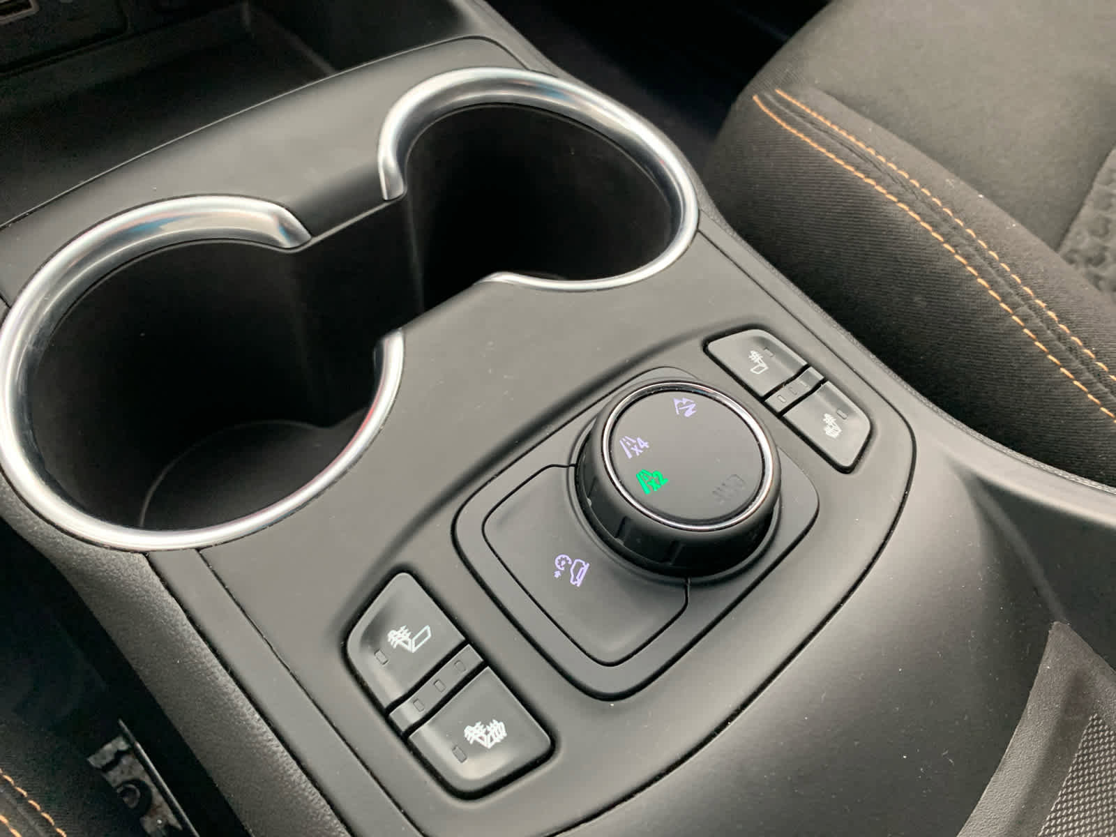 Used 2018 GMC Terrain SLE w/ Driver Convenience Package image 30