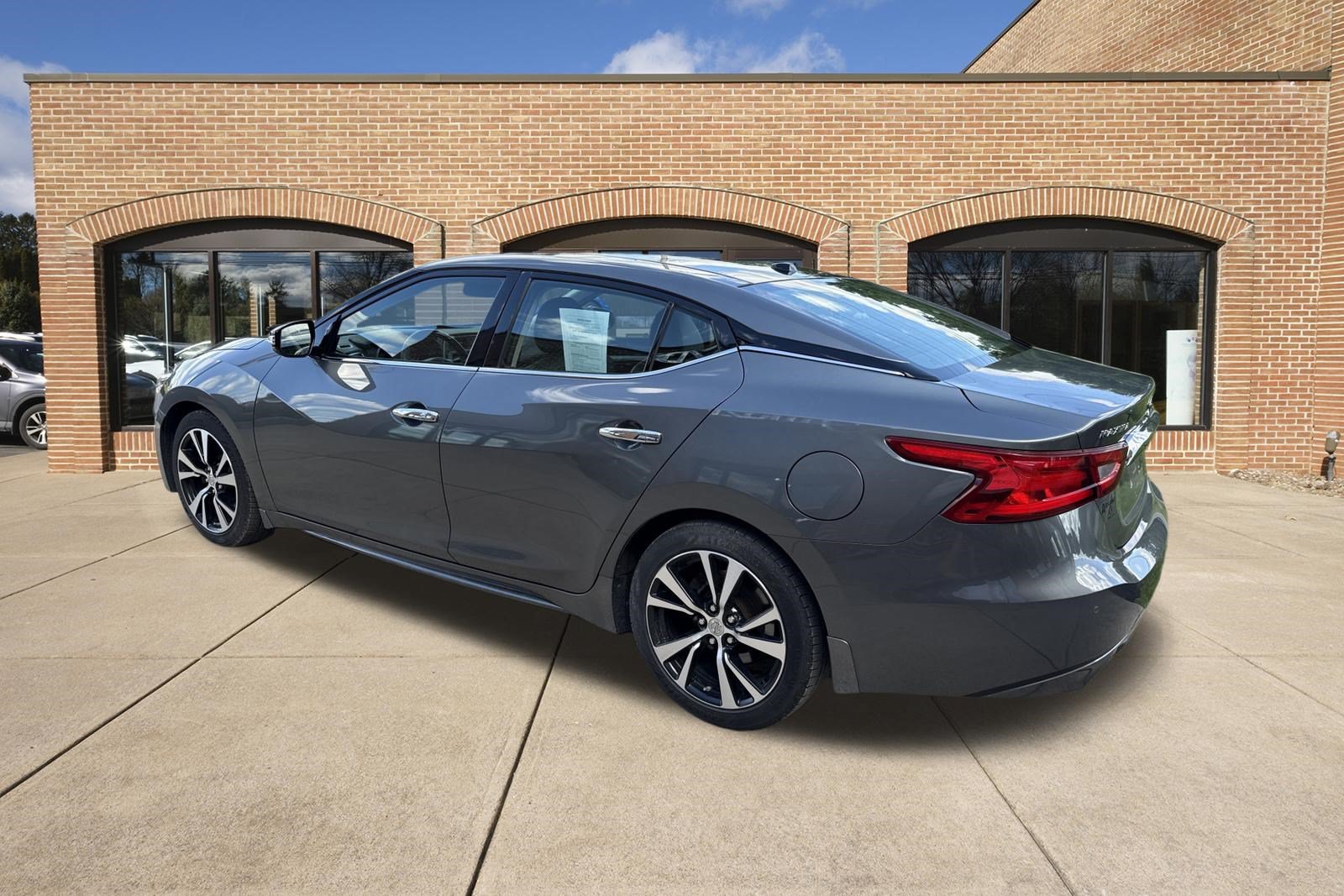 Used 2017 Nissan Maxima 3.5 SL FWD image 6