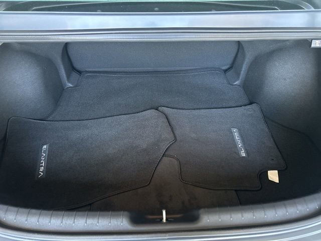 Certified 2026 Hyundai Elantra SE image 23