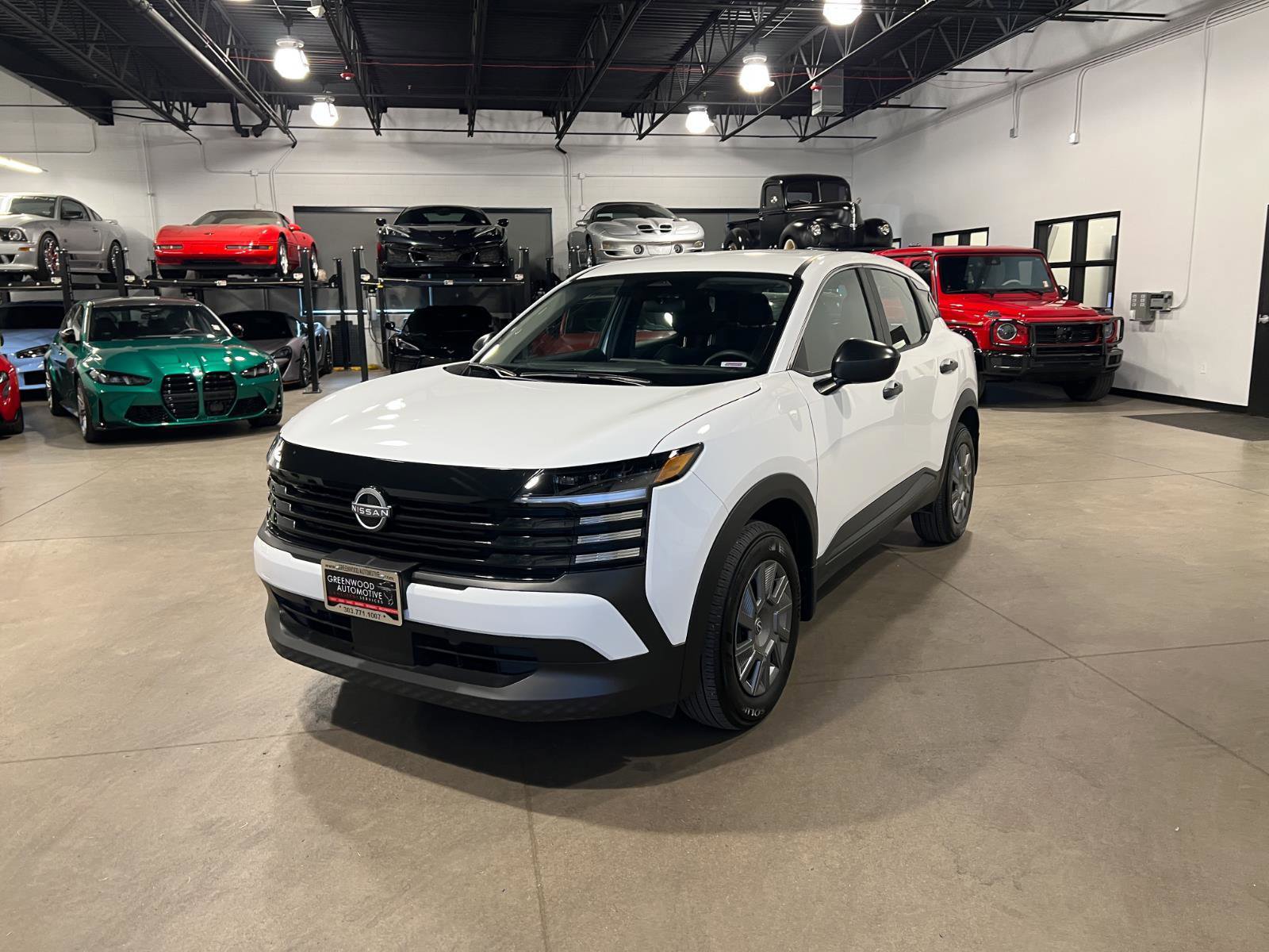 Used 2025 Nissan Kicks S image 6