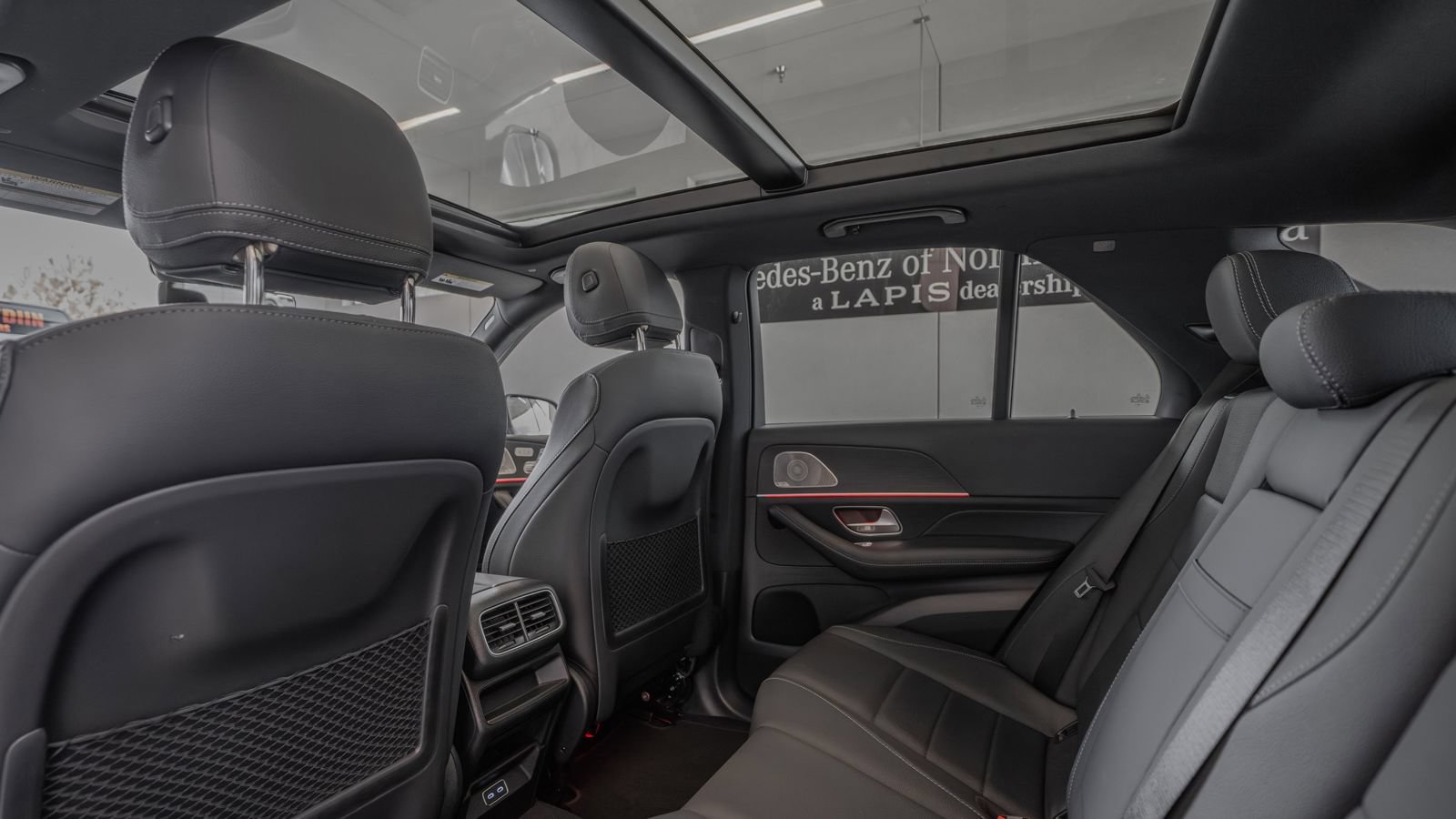 Used 2025 Mercedes-Benz GLE 450e 4MATIC image 26