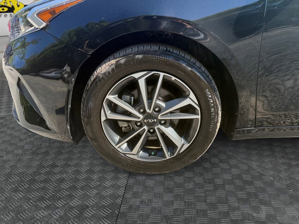 Used 2024 Kia Forte LXS w/ LXS Technology Package image 14