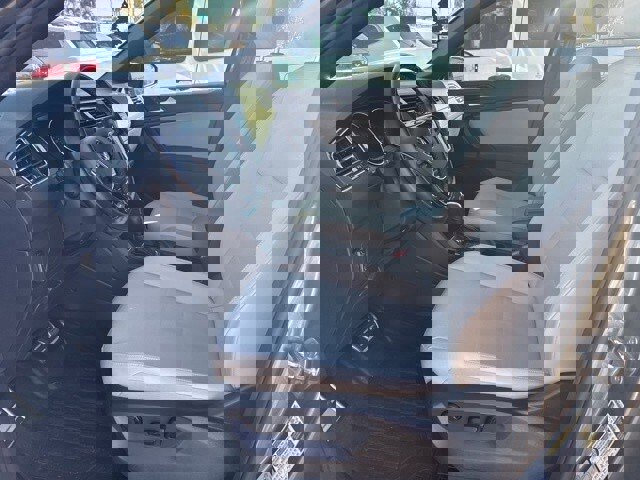 Certified 2021 Volkswagen Tiguan SE R-Line image 15